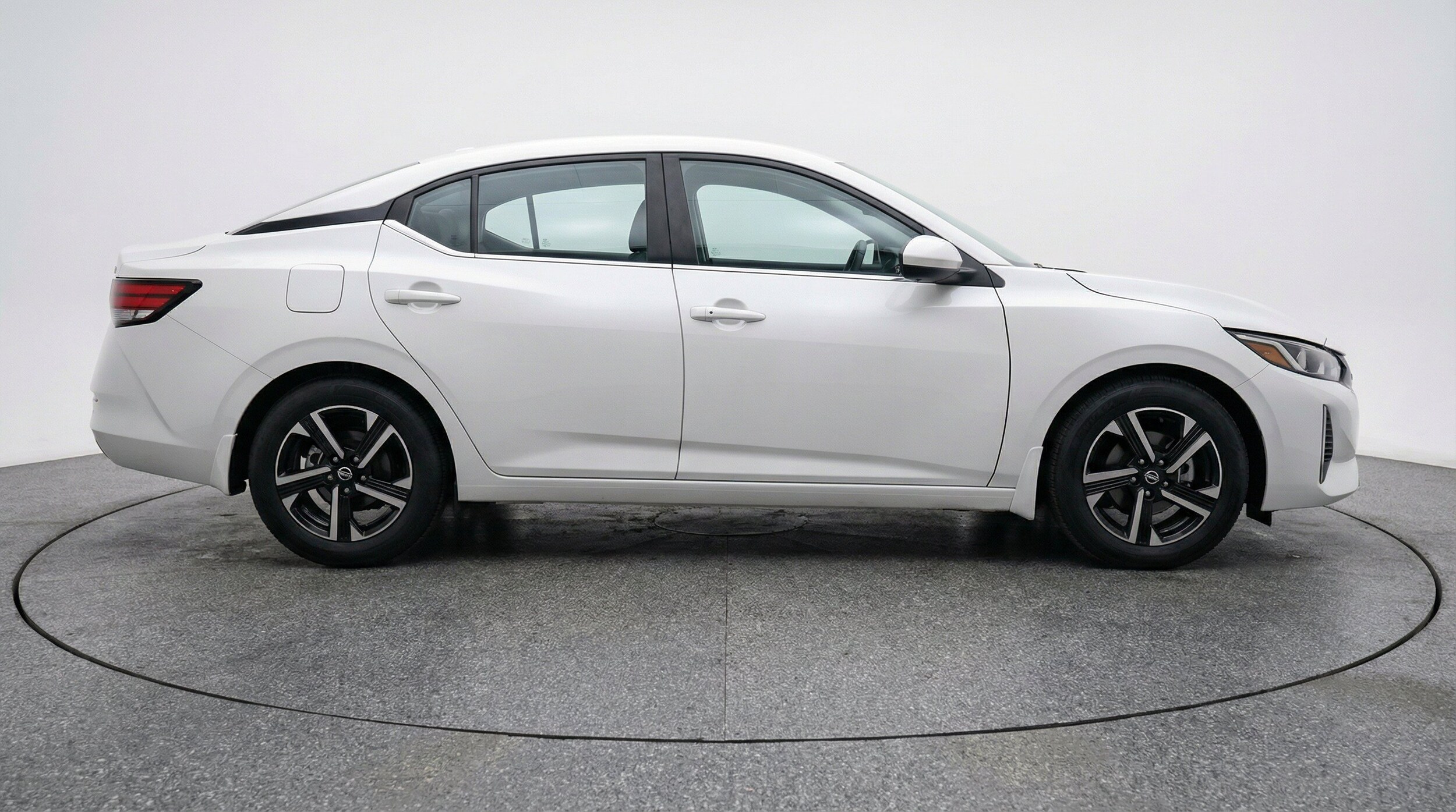 Thumbnail: 2025 Nissan Sentra - 11