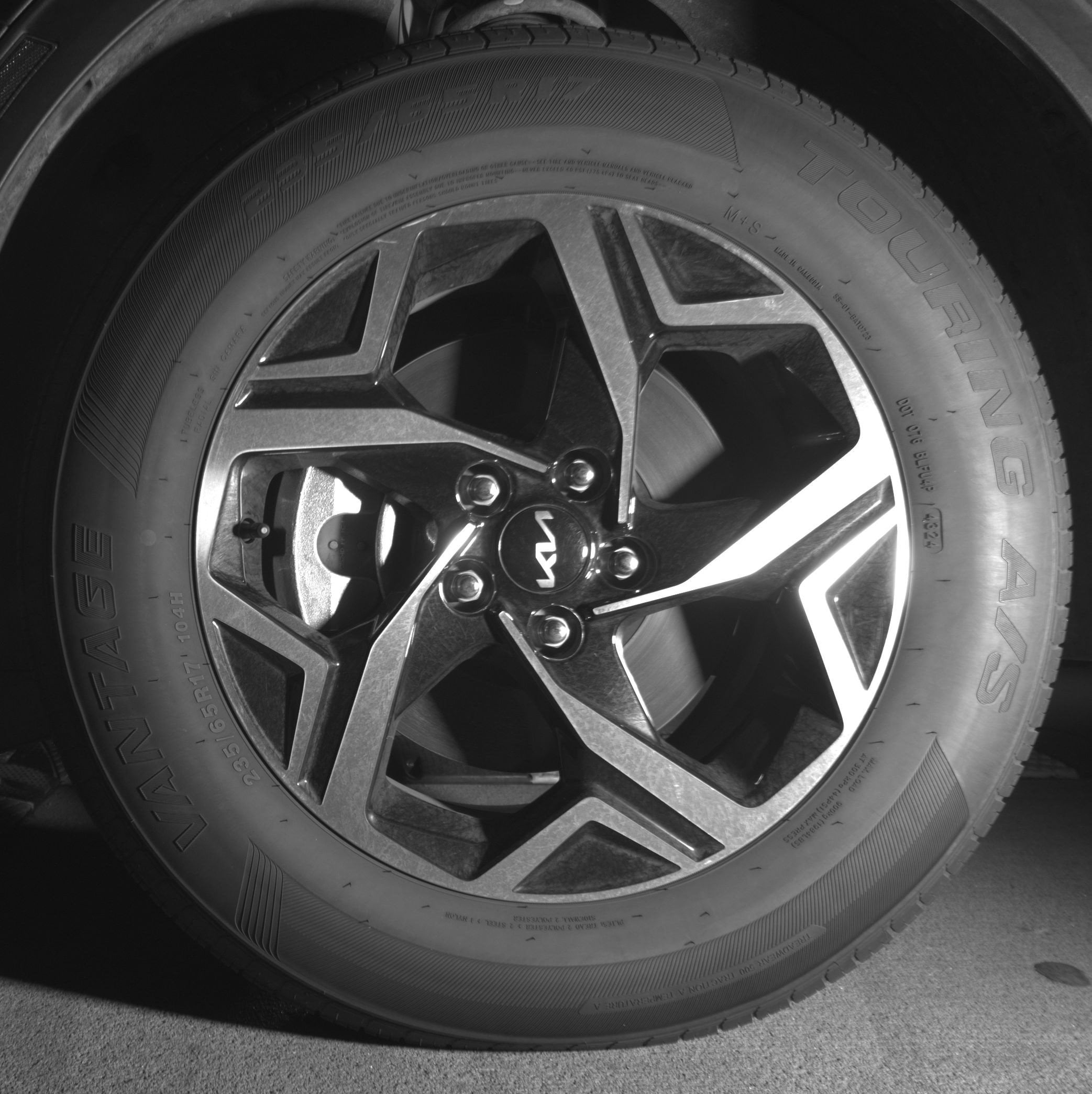 Thumbnail: 2024 Kia Sportage - 12