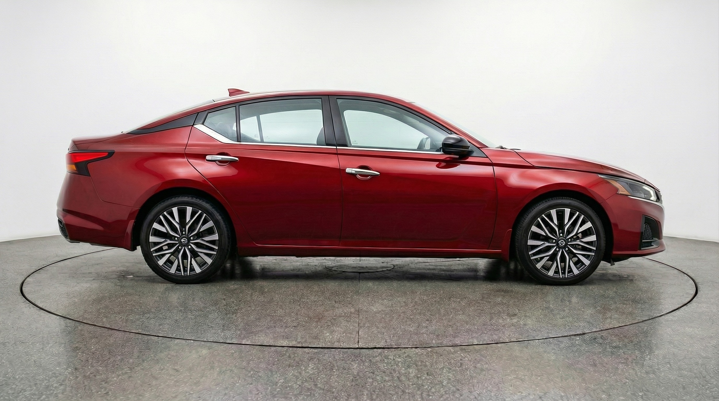 Thumbnail: 2025 Nissan Altima - 8