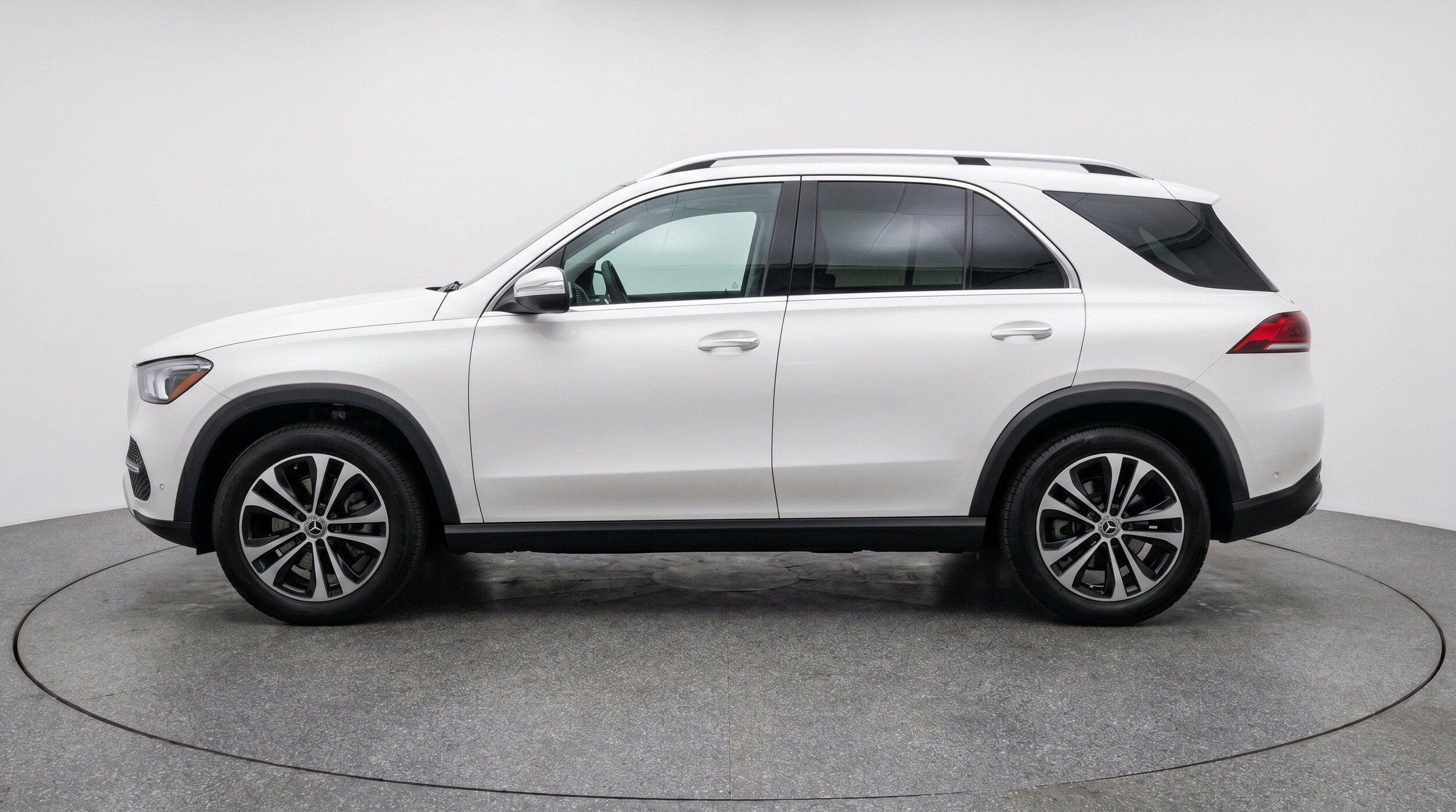 Thumbnail: 2026 Mercedes-Benz GLE - 5