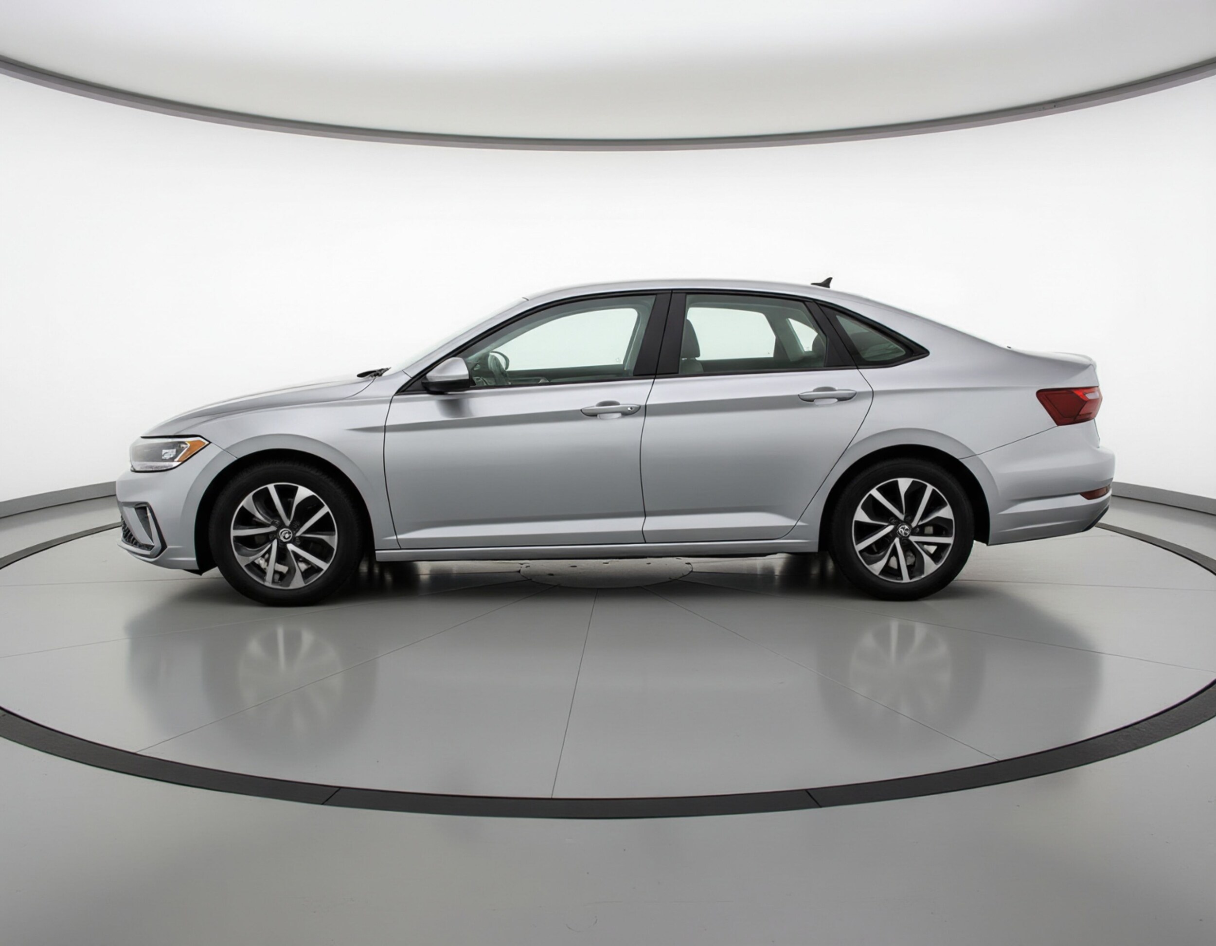 Thumbnail: 2025 Volkswagen Jetta - 4