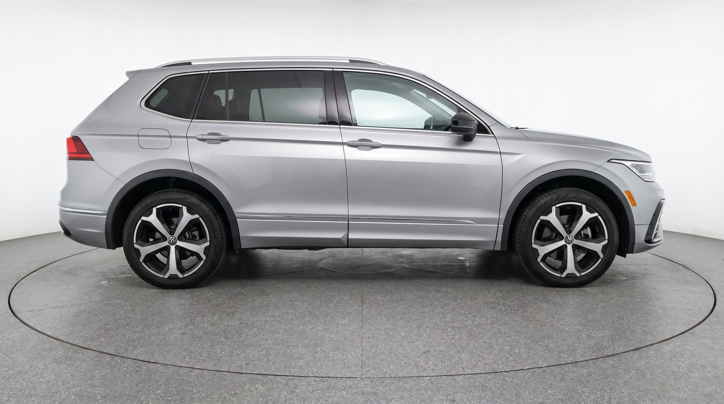 Thumbnail: 2026 Volkswagen Tiguan - 11