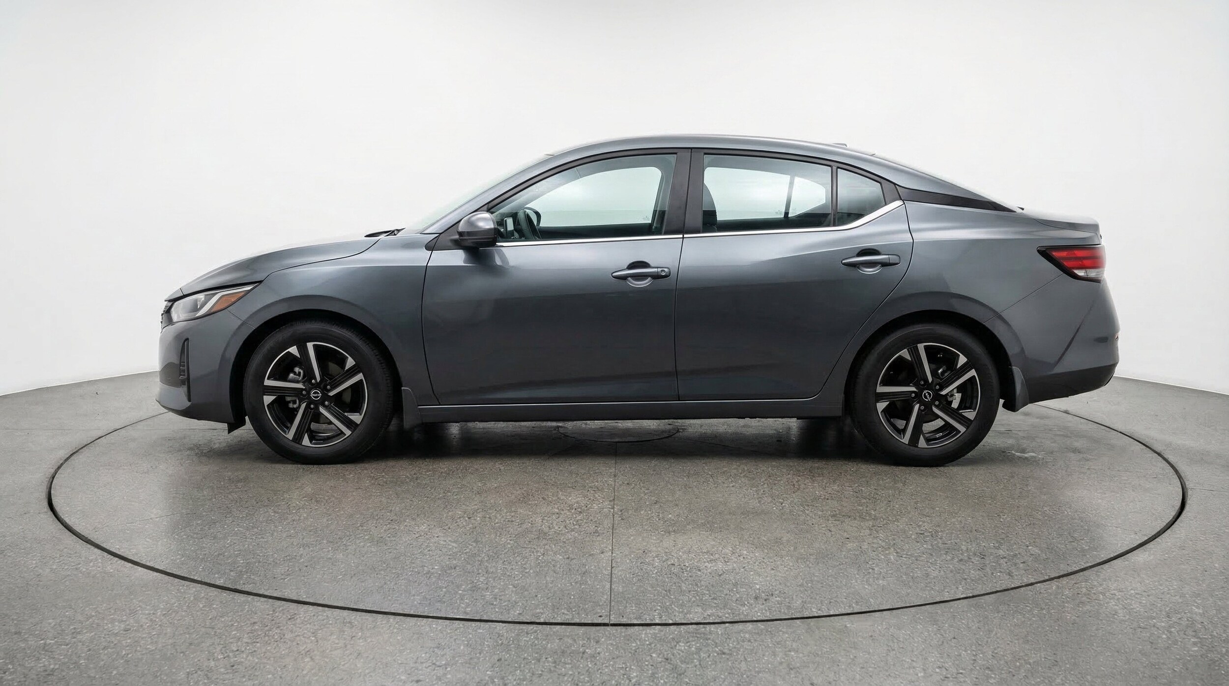 Thumbnail: 2025 Nissan Sentra - 5