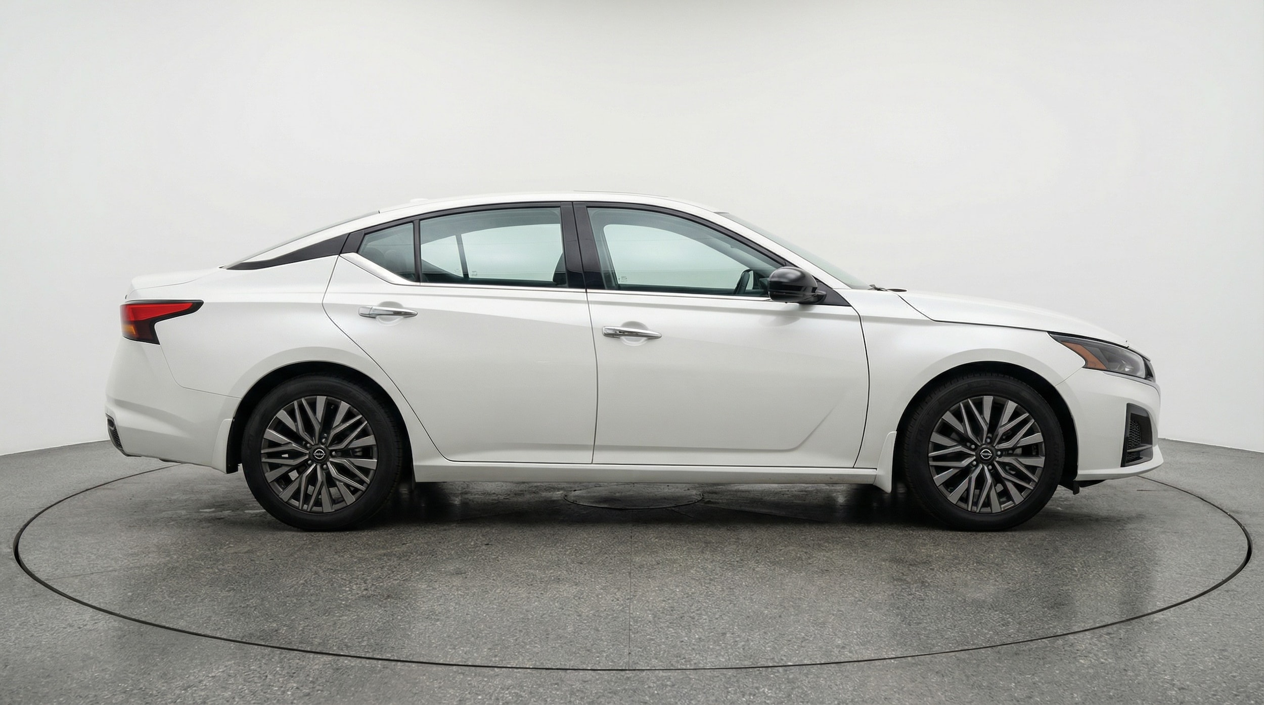 Thumbnail: 2025 Nissan Altima - 8