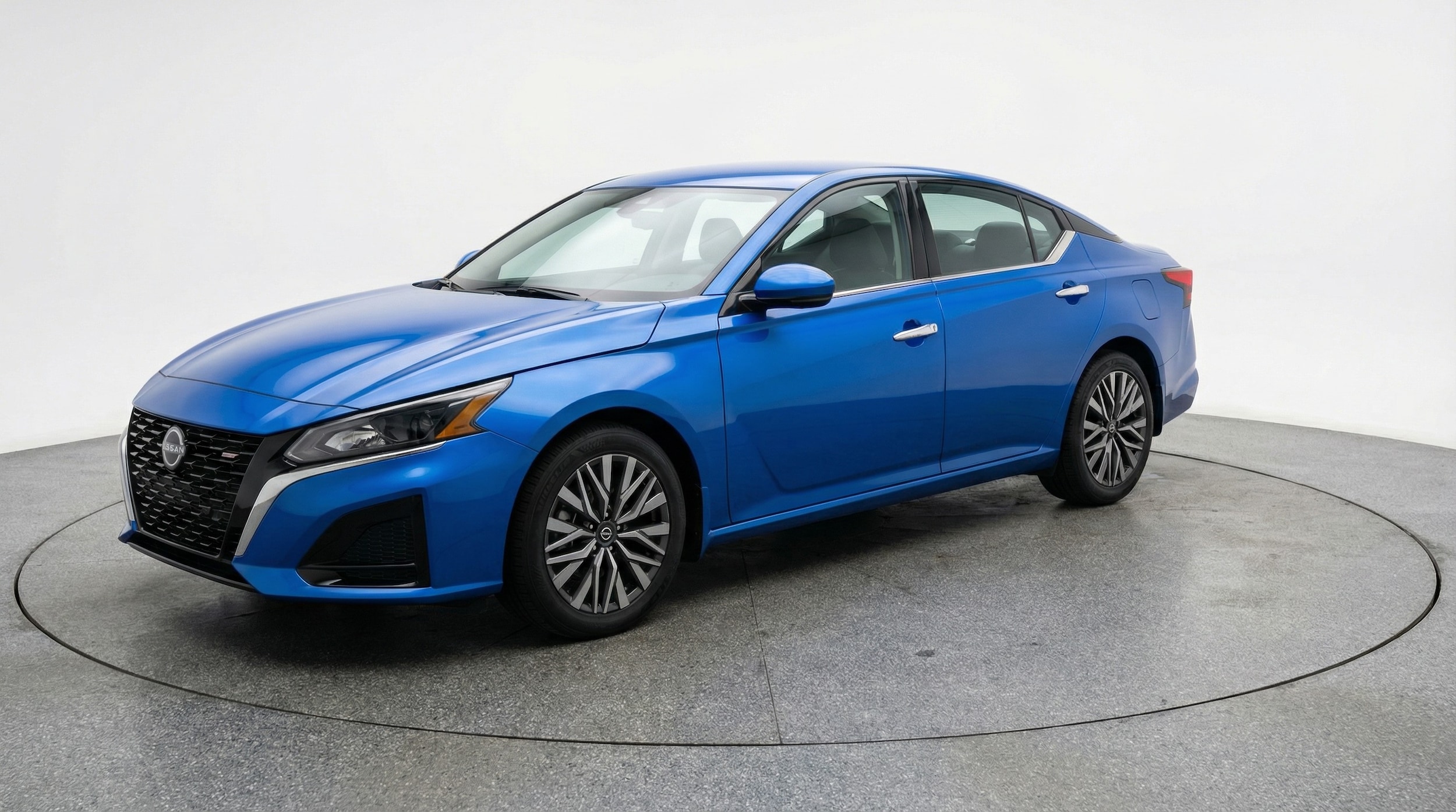 Thumbnail: 2025 Nissan Altima - 3