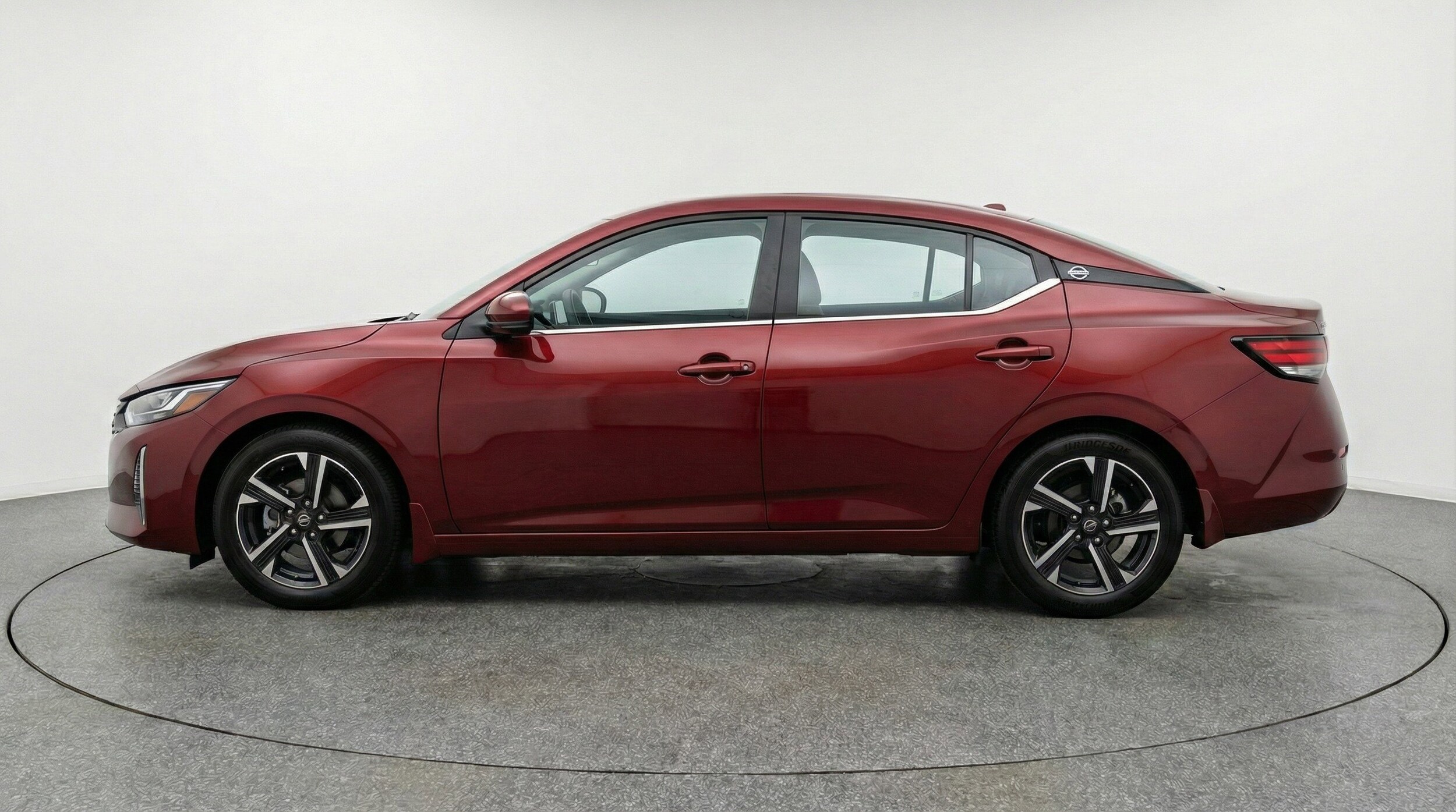 Thumbnail: 2025 Nissan Sentra - 5