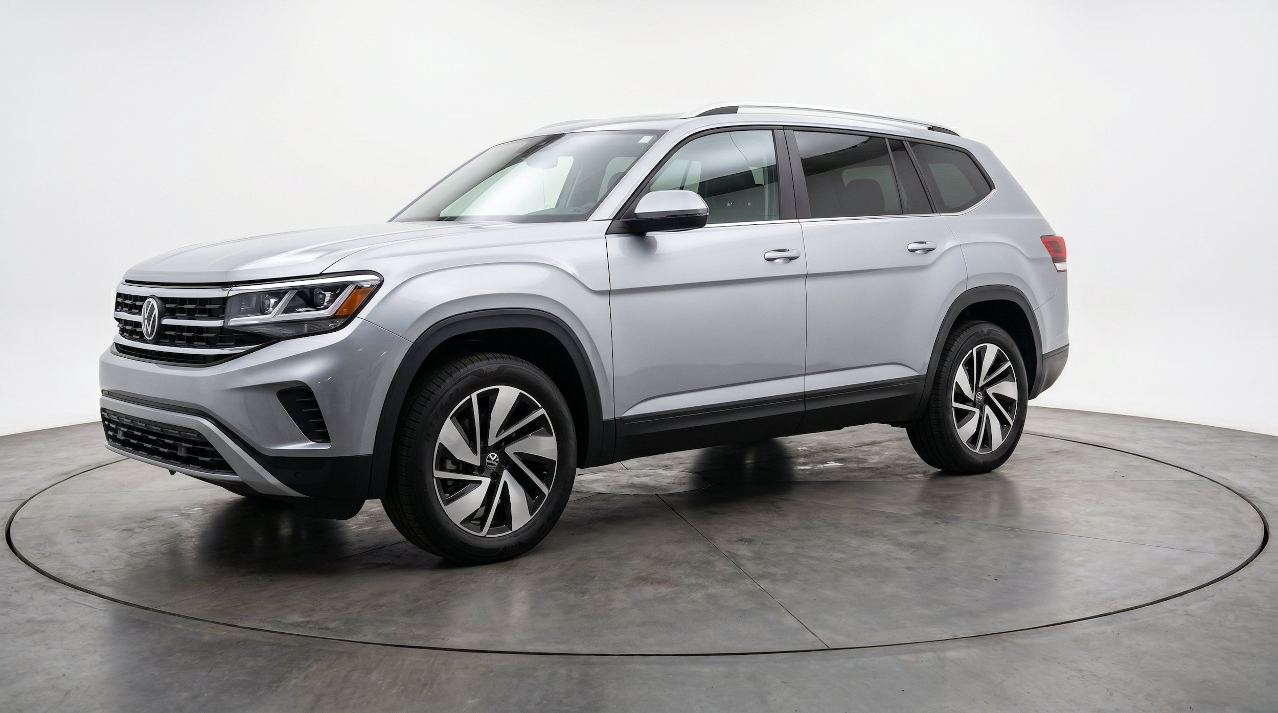 Thumbnail: 2026 Volkswagen Atlas - 3