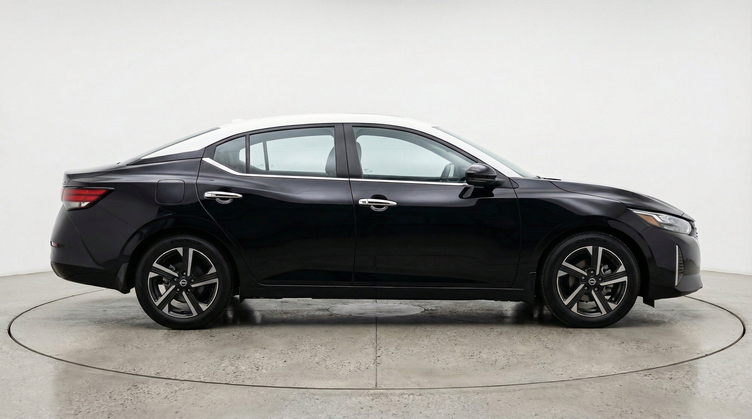 Thumbnail: 2025 Nissan Sentra - 11