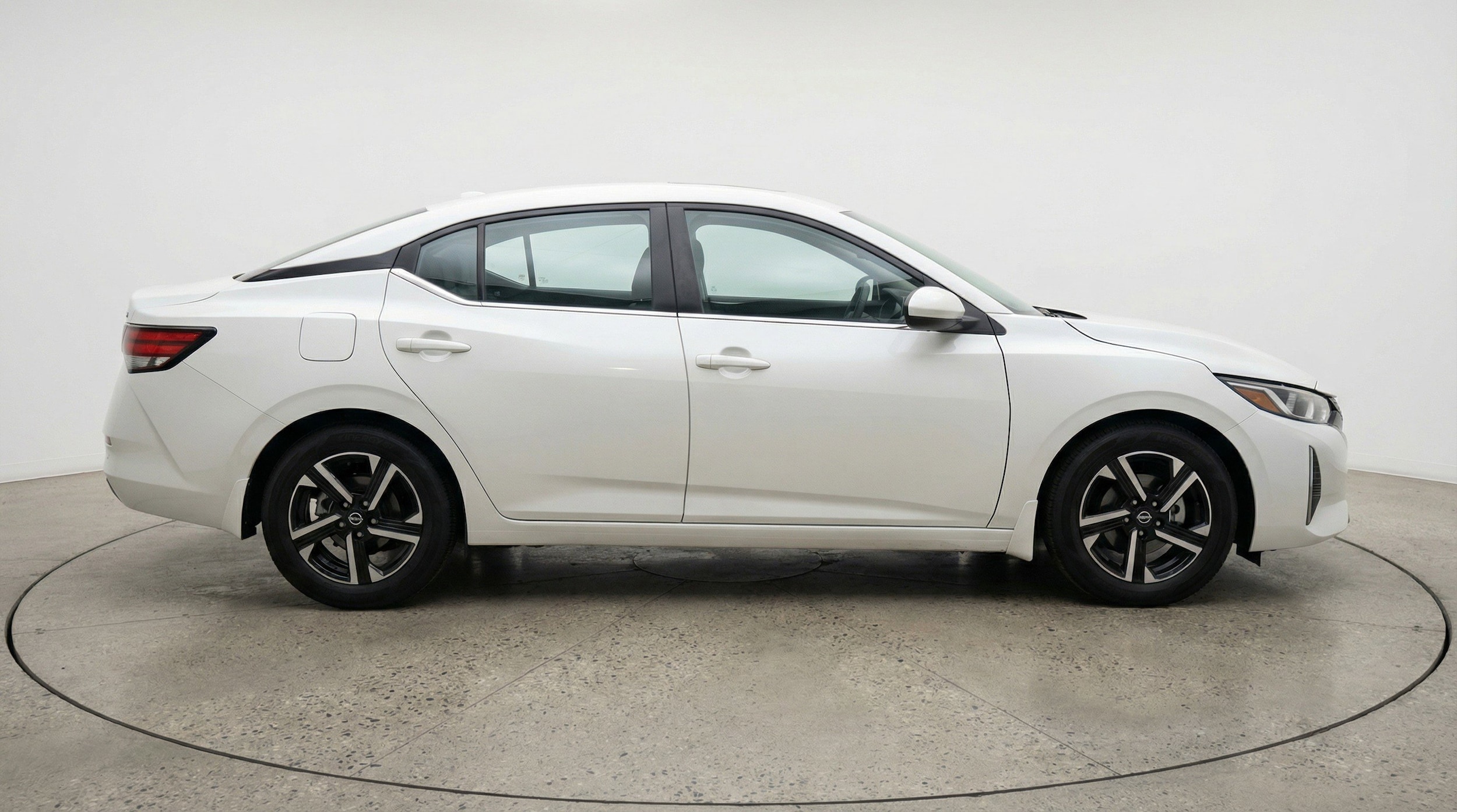 Thumbnail: 2025 Nissan Sentra - 11