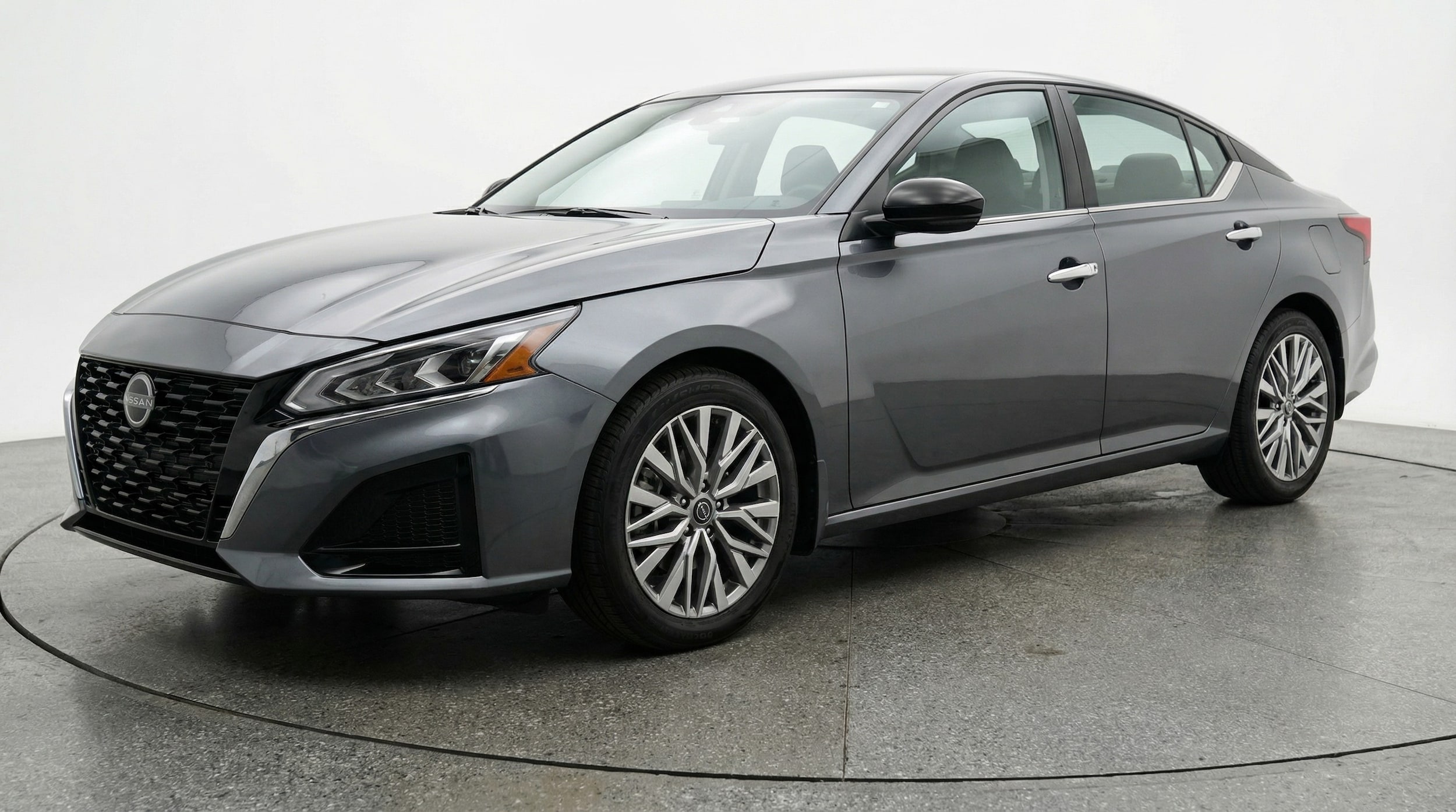 Thumbnail: 2025 Nissan Altima - 3