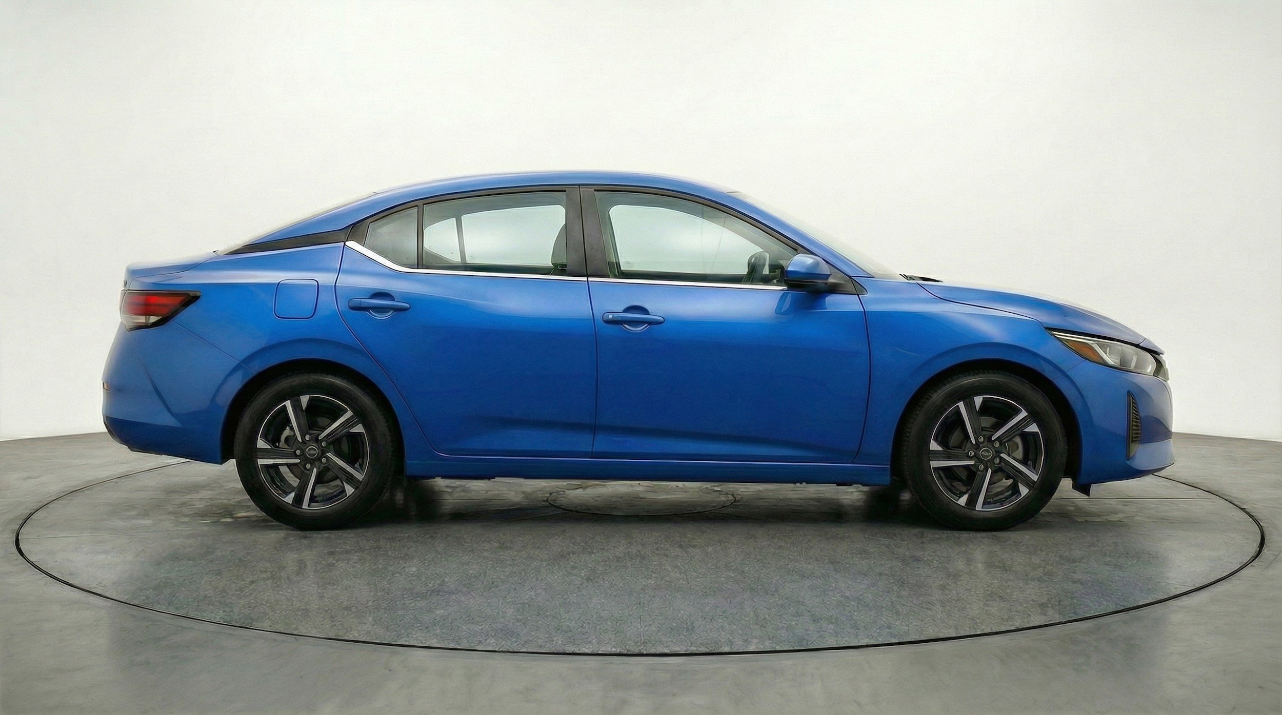 Thumbnail: 2025 Nissan Sentra - 11