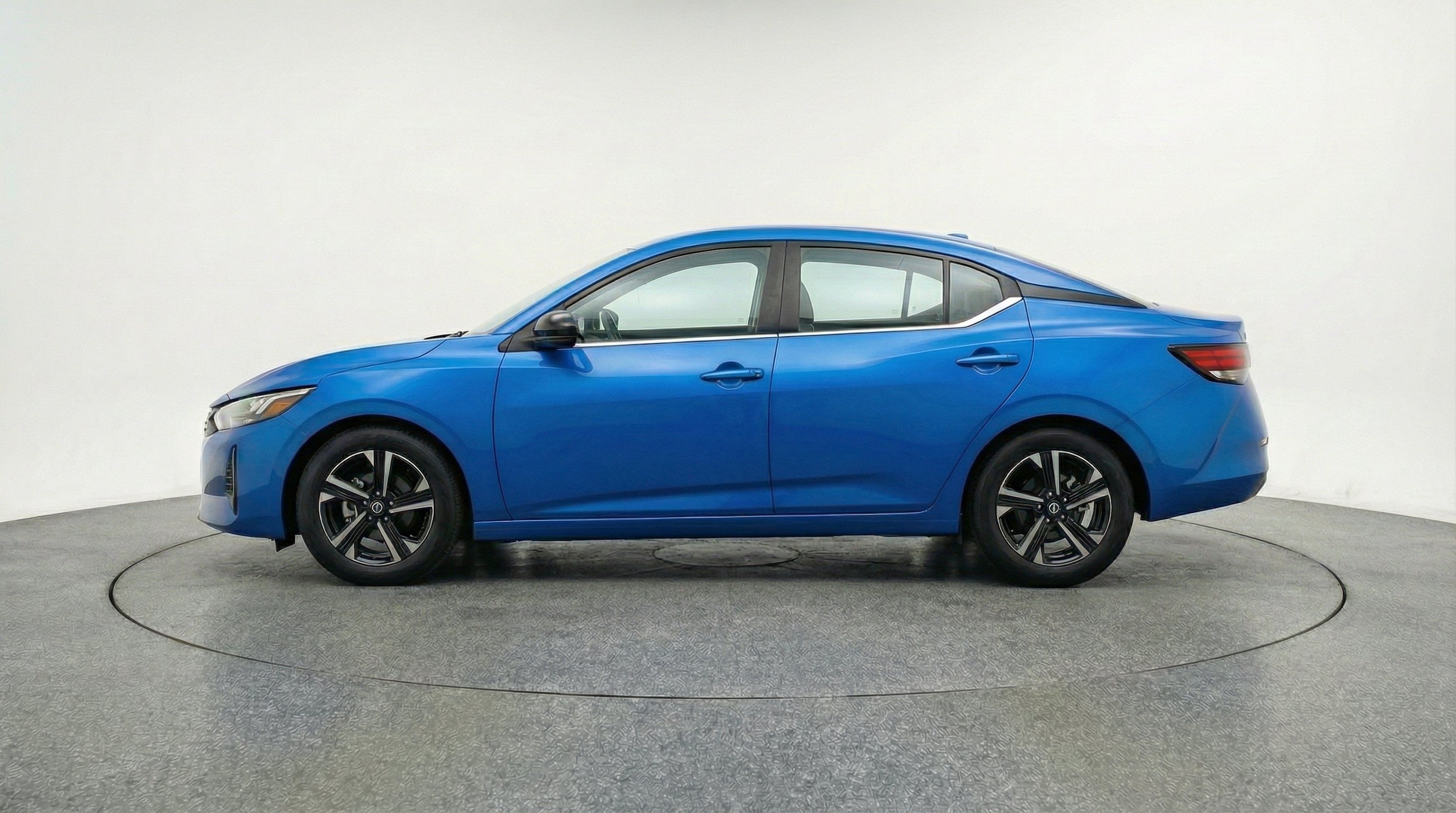 Thumbnail: 2025 Nissan Sentra - 5