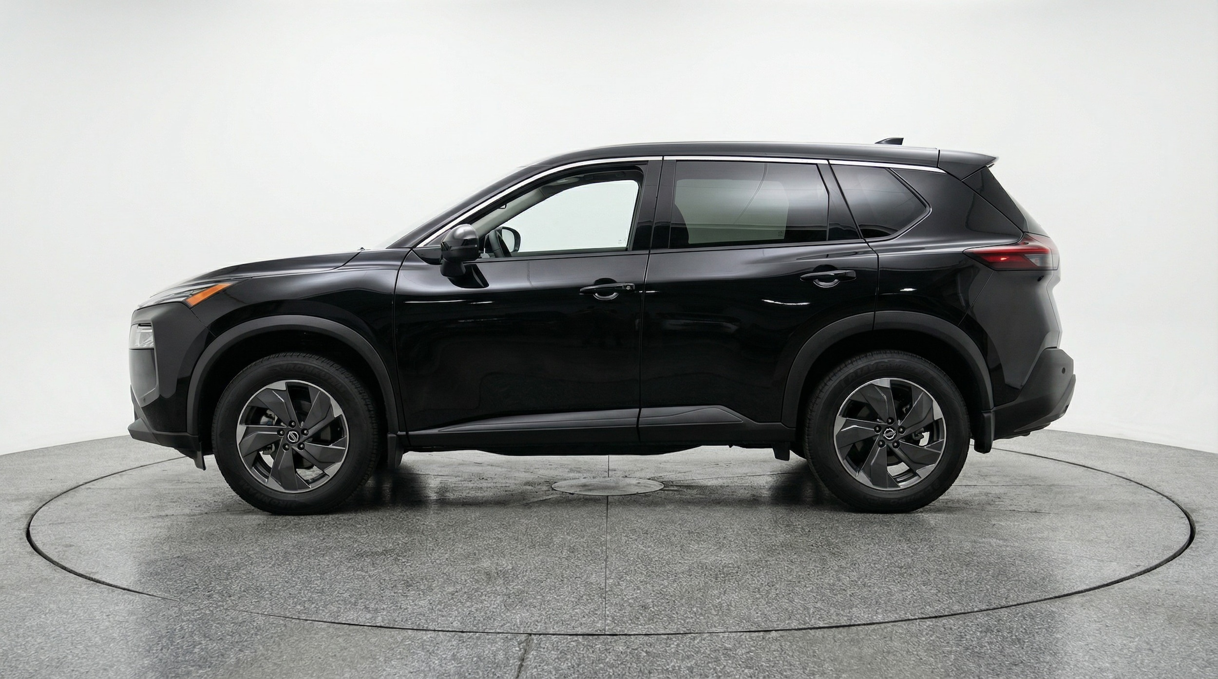 Thumbnail: 2025 Nissan Rogue - 4