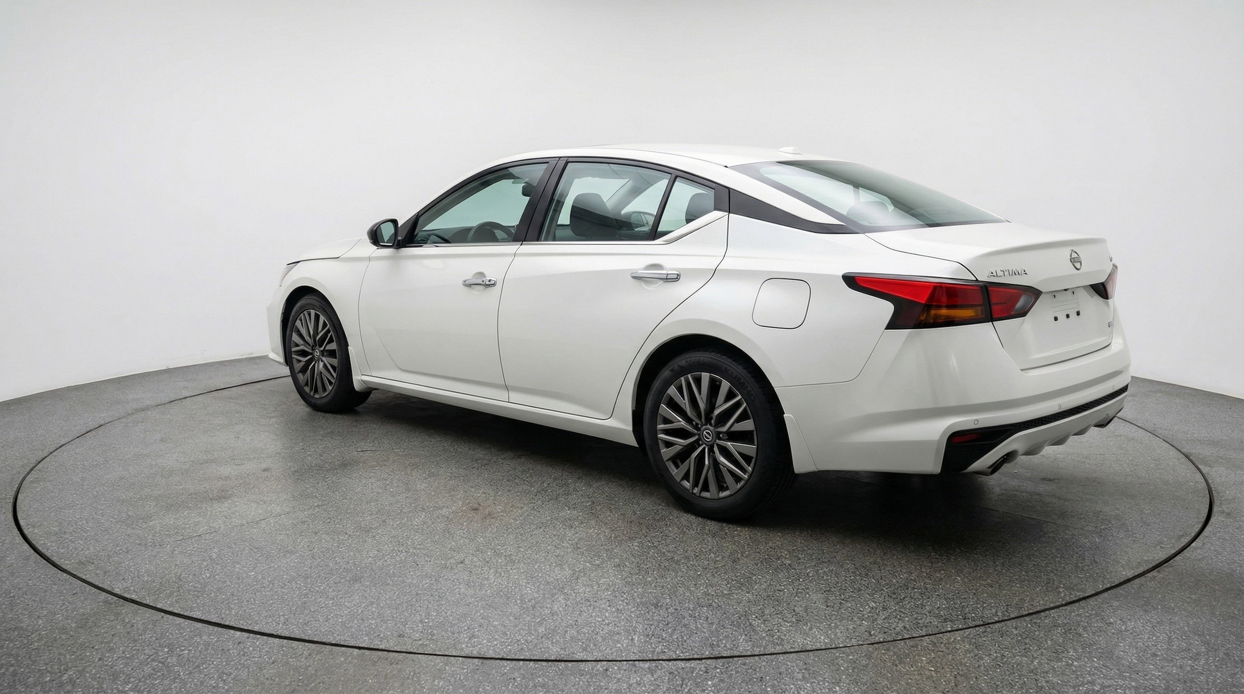 Thumbnail: 2025 Nissan Altima - 6