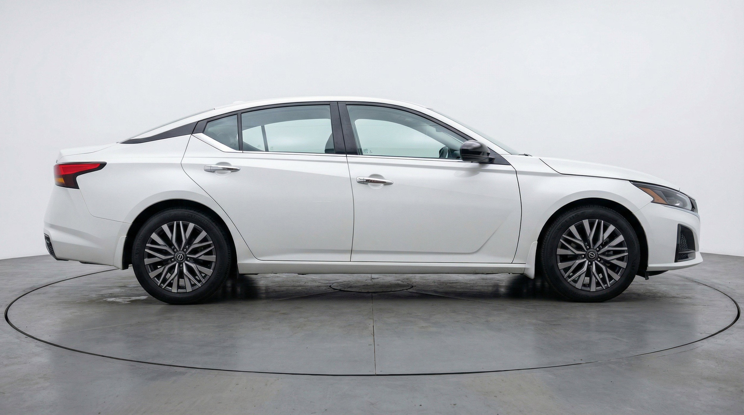 Thumbnail: 2025 Nissan Altima - 11