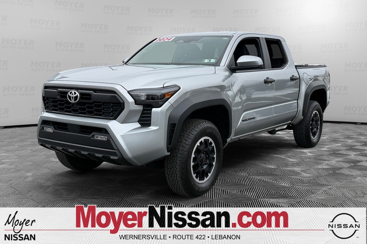 2024 Toyota Tacoma SR5's photo