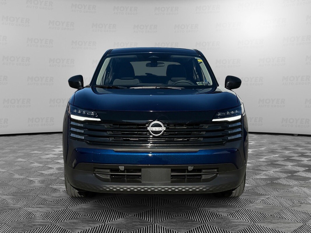 2025 Nissan Kicks S photo 3