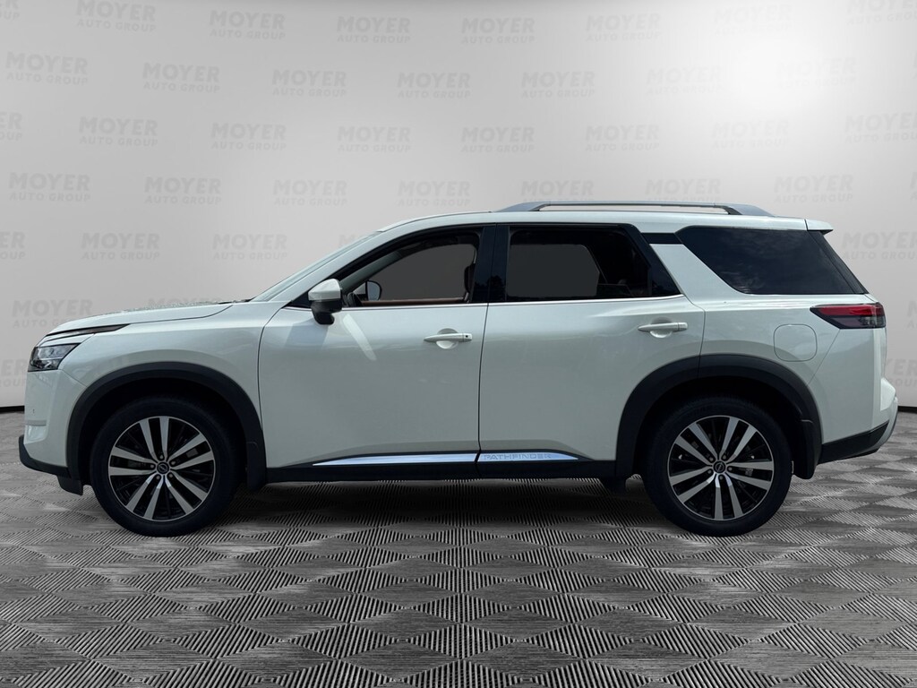 Certified 2024 Nissan Pathfinder Platinum Platinum 4WD