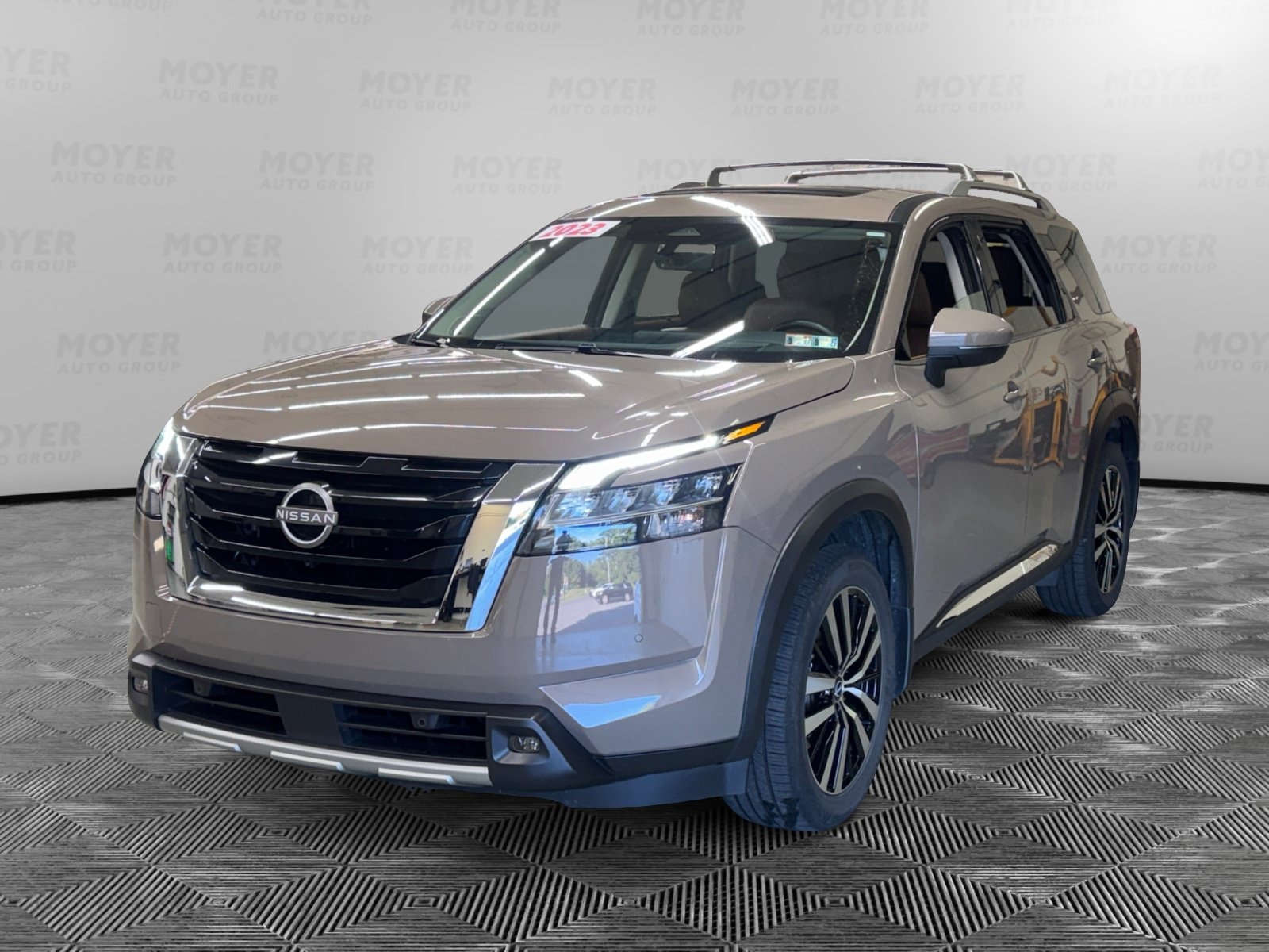 2023 Nissan Pathfinder Platinum 4WD 