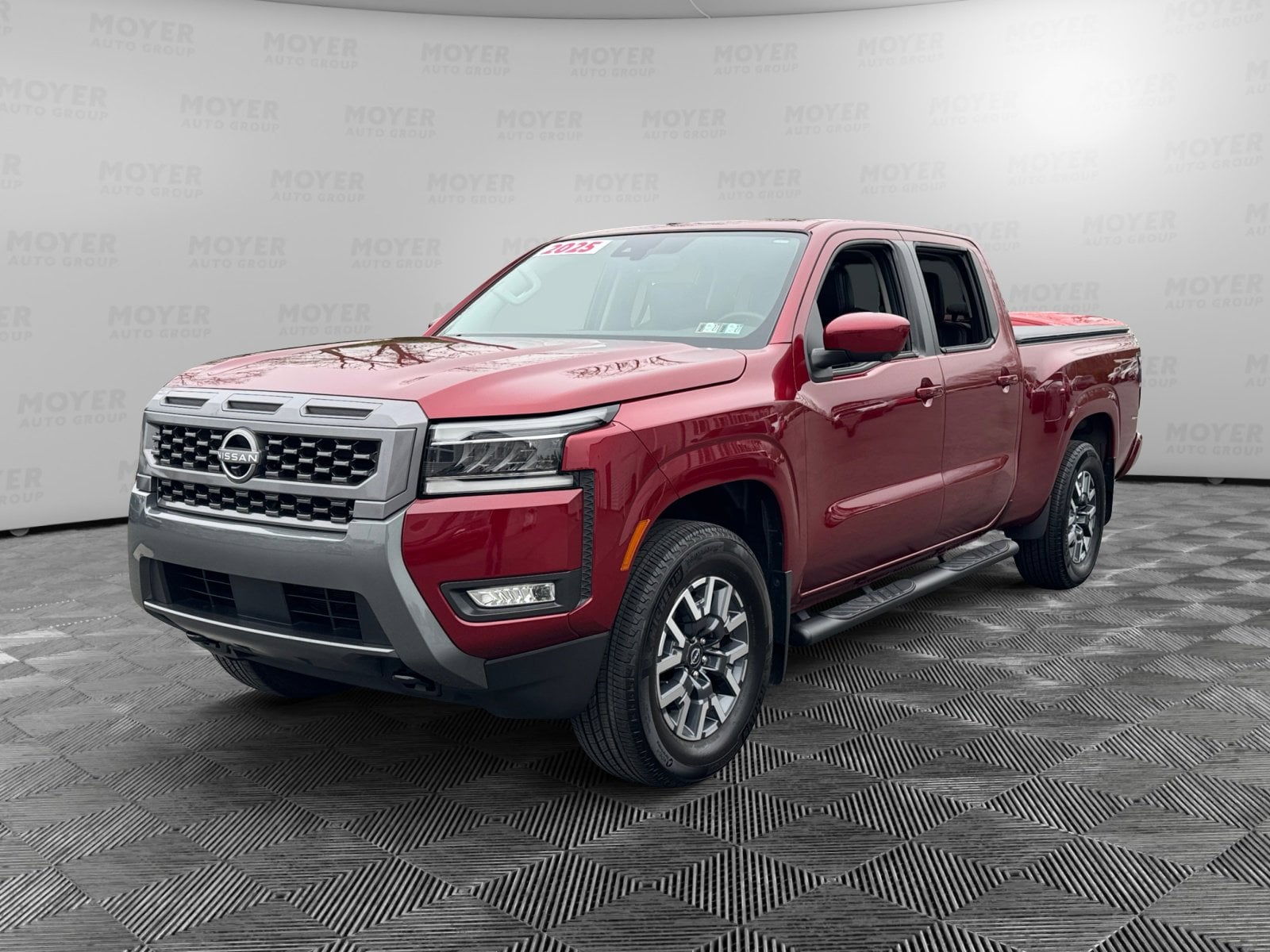2025 Nissan Frontier SL Crew Cab 4X4 LWB's photo