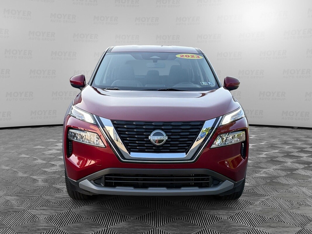 2023 Nissan Rogue AWD SV photo 3