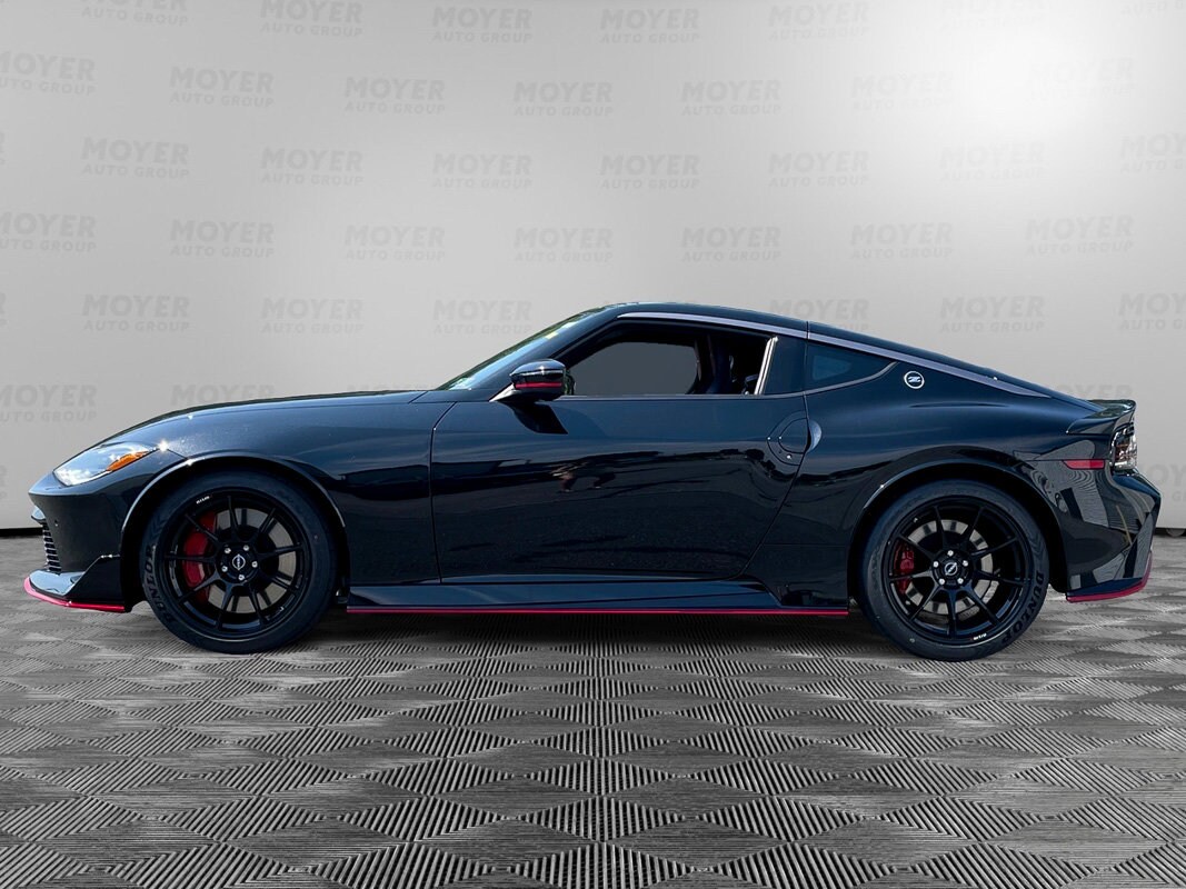 2024 Nissan Z Nismo photo 2
