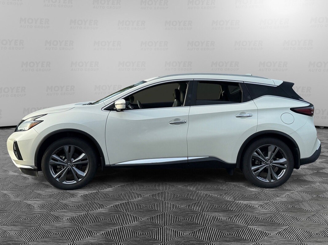 2022 Nissan Murano Platinum photo 2