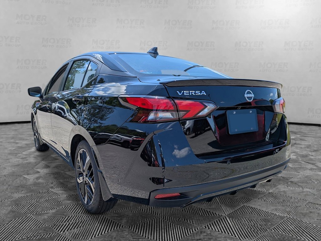New 2025 Nissan Versa SR Sedan