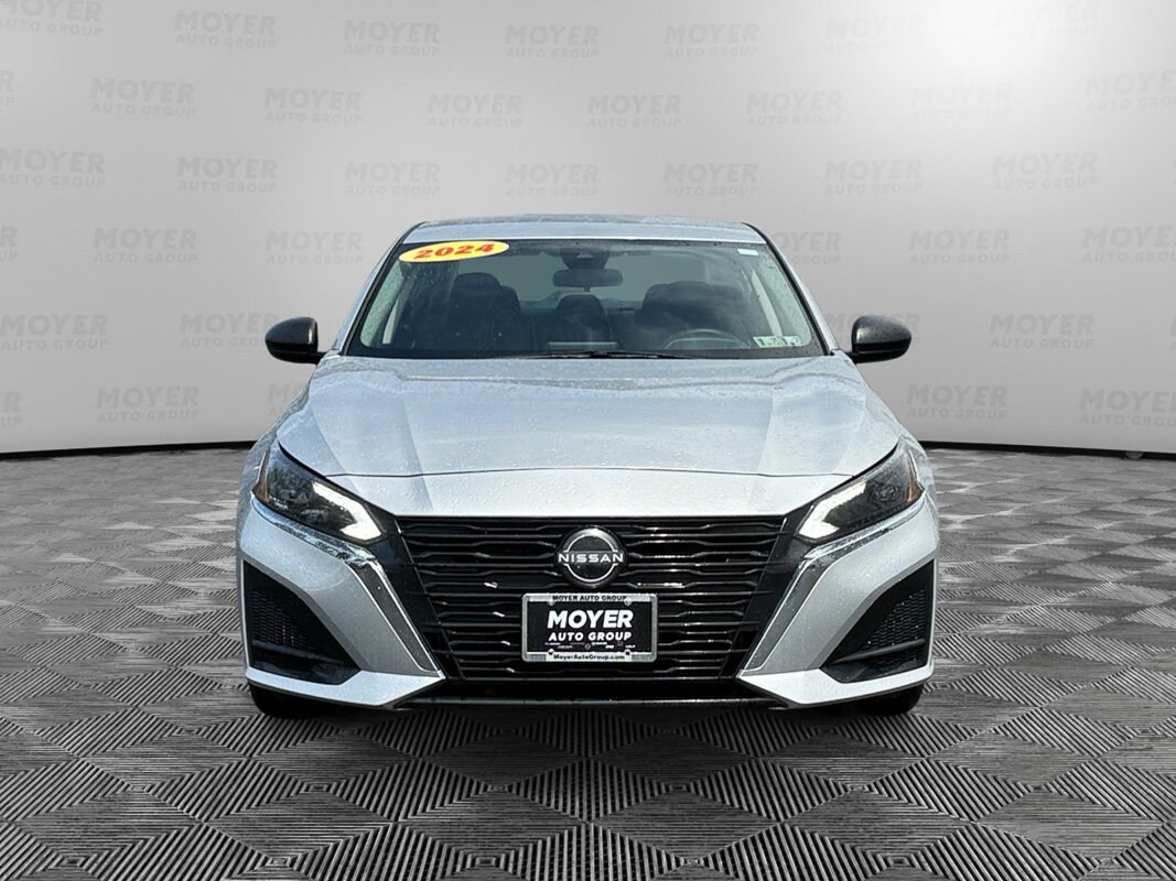 2024 Nissan Altima 2.5 SR photo 3