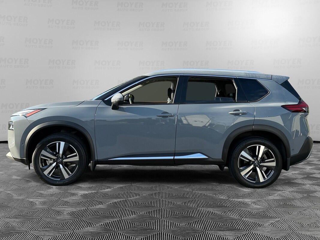 2023 Nissan Rogue AWD Platinum photo 2