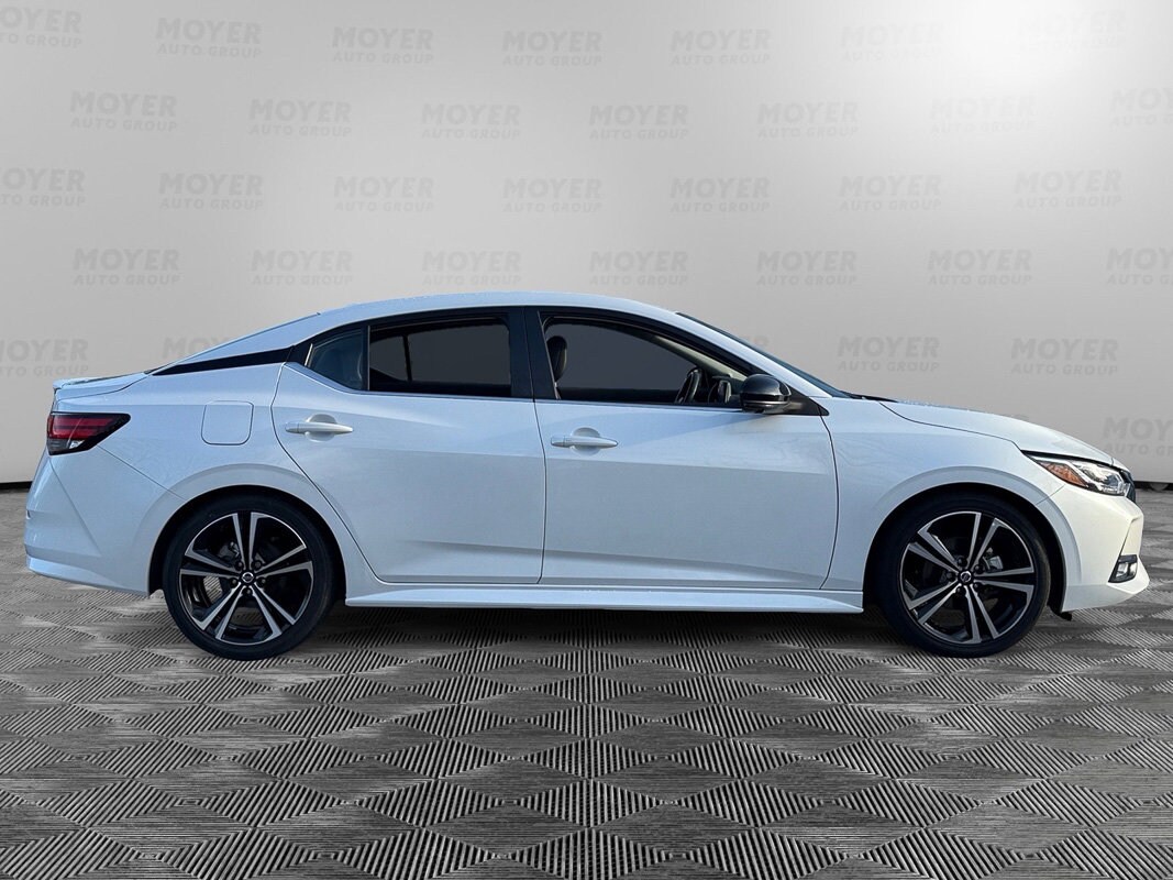 2021 Nissan Sentra SR photo 4