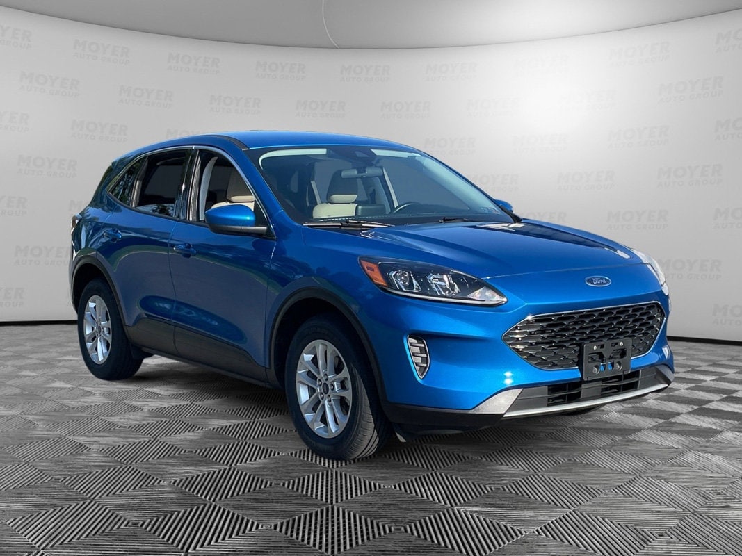 2021 FORD Escape SE