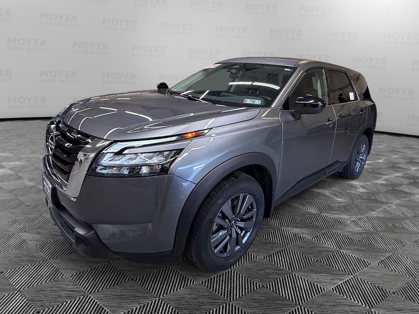 2024 Nissan Pathfinder S