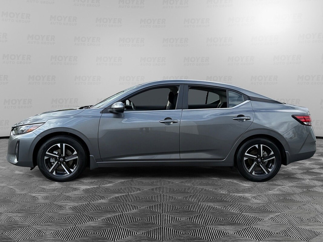 2025 Nissan Sentra SV photo 2
