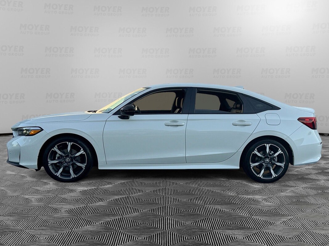 2025 Honda Civic Sport Touring photo 2