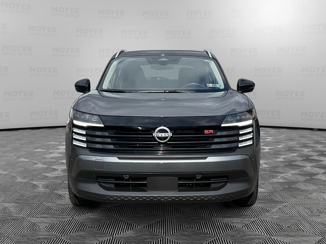 2025 Nissan Kicks SR photo 3