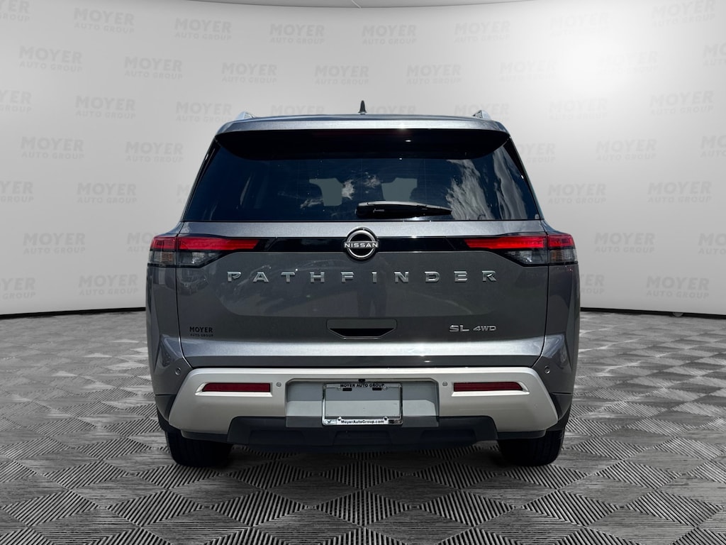 Used 2023 Nissan Pathfinder SL SL 4WD