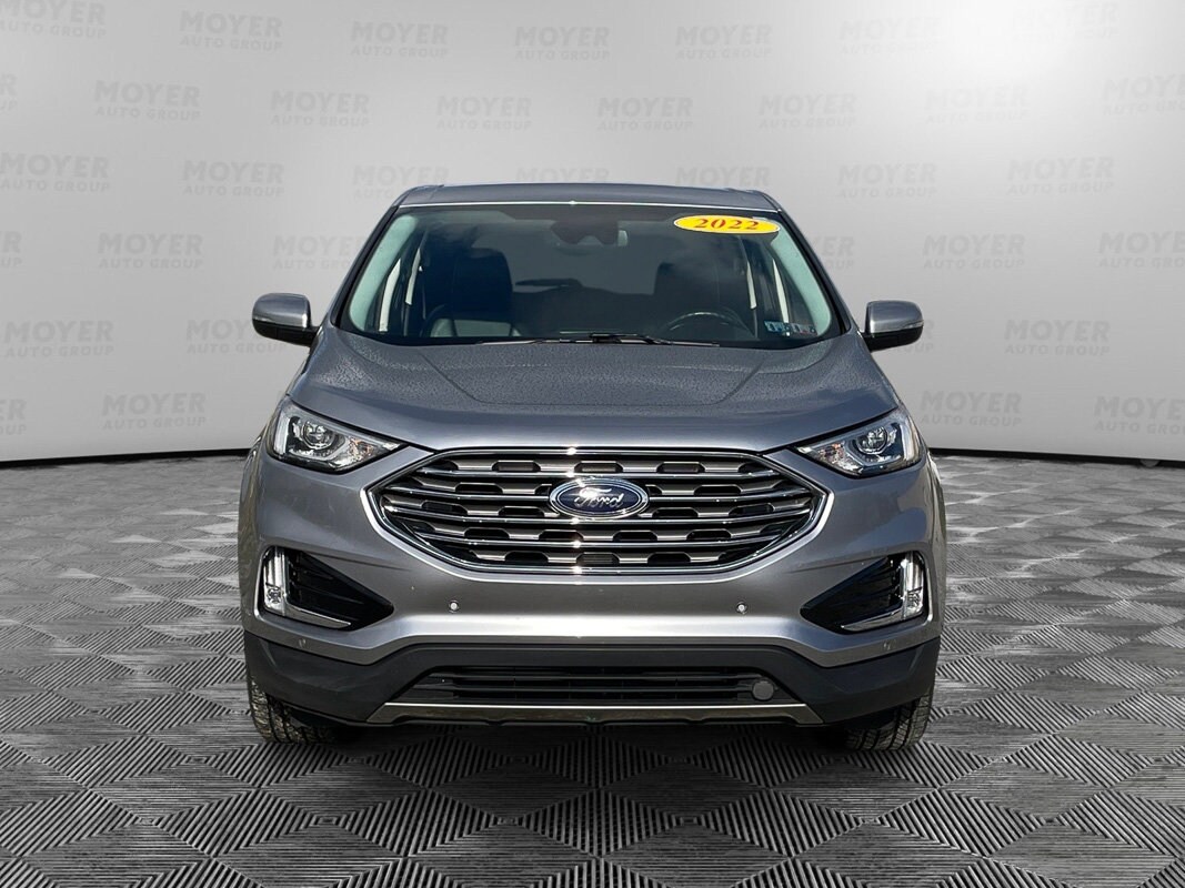 2022 Ford Edge Titanium photo 3