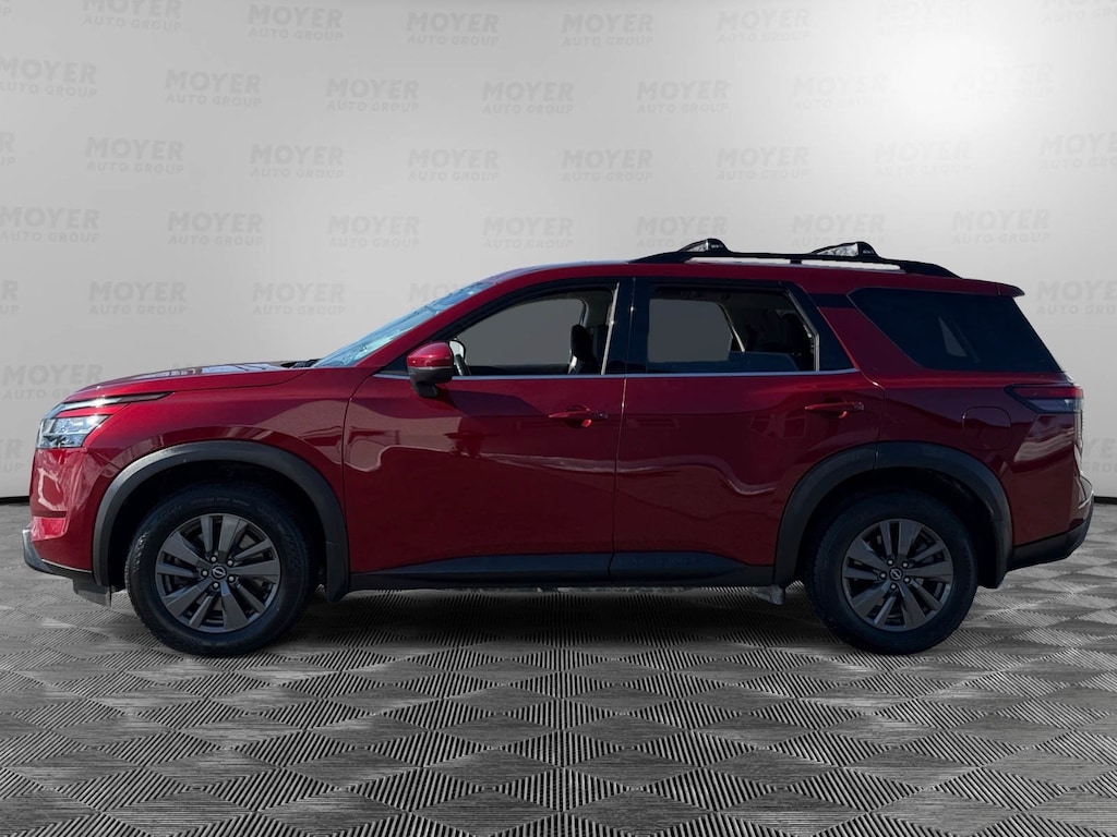 Used 2022 Nissan Pathfinder SV SV 4WD