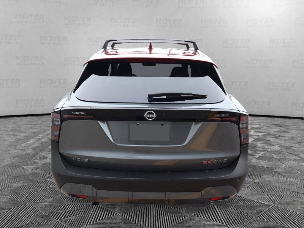 New 2026 Nissan Kicks SR SUV