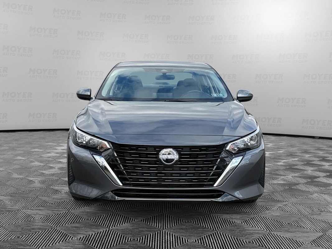 2025 Nissan Sentra SV photo 3