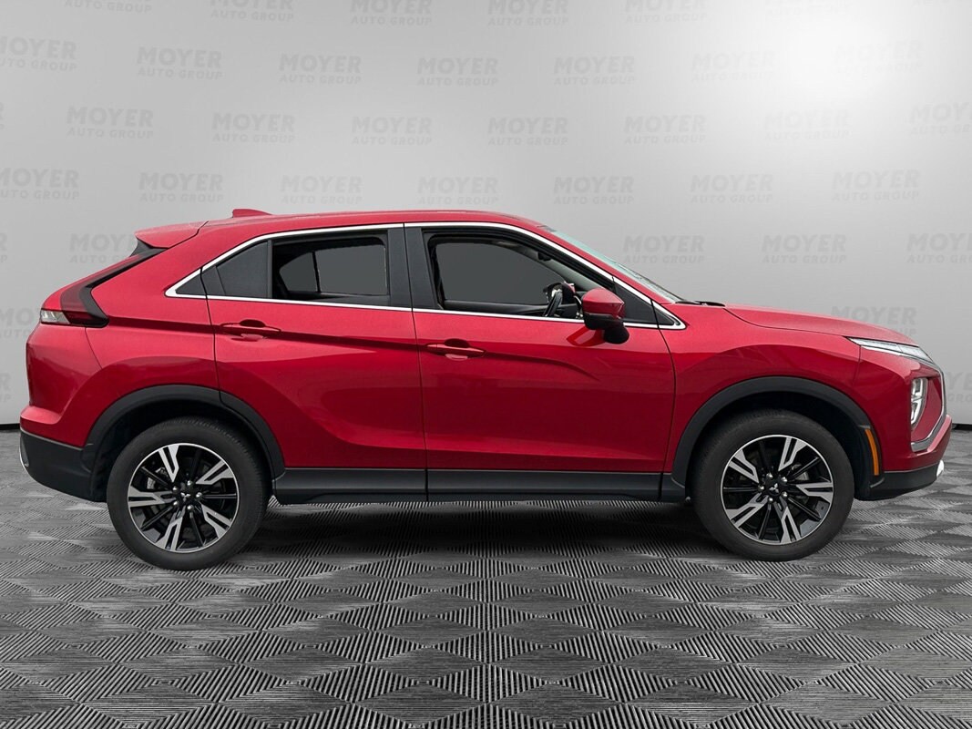 2024 Mitsubishi Eclipse Cross SE photo 4