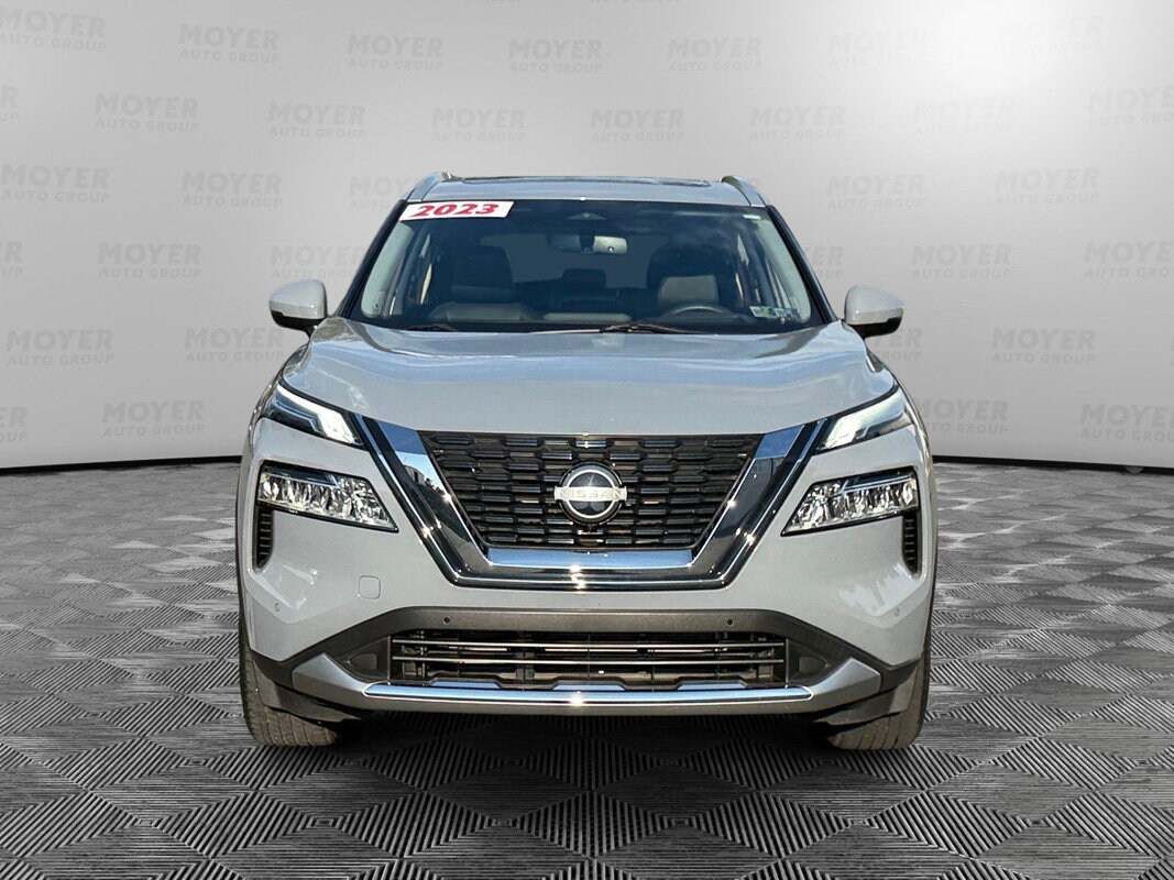 2023 Nissan Rogue AWD Platinum photo 3