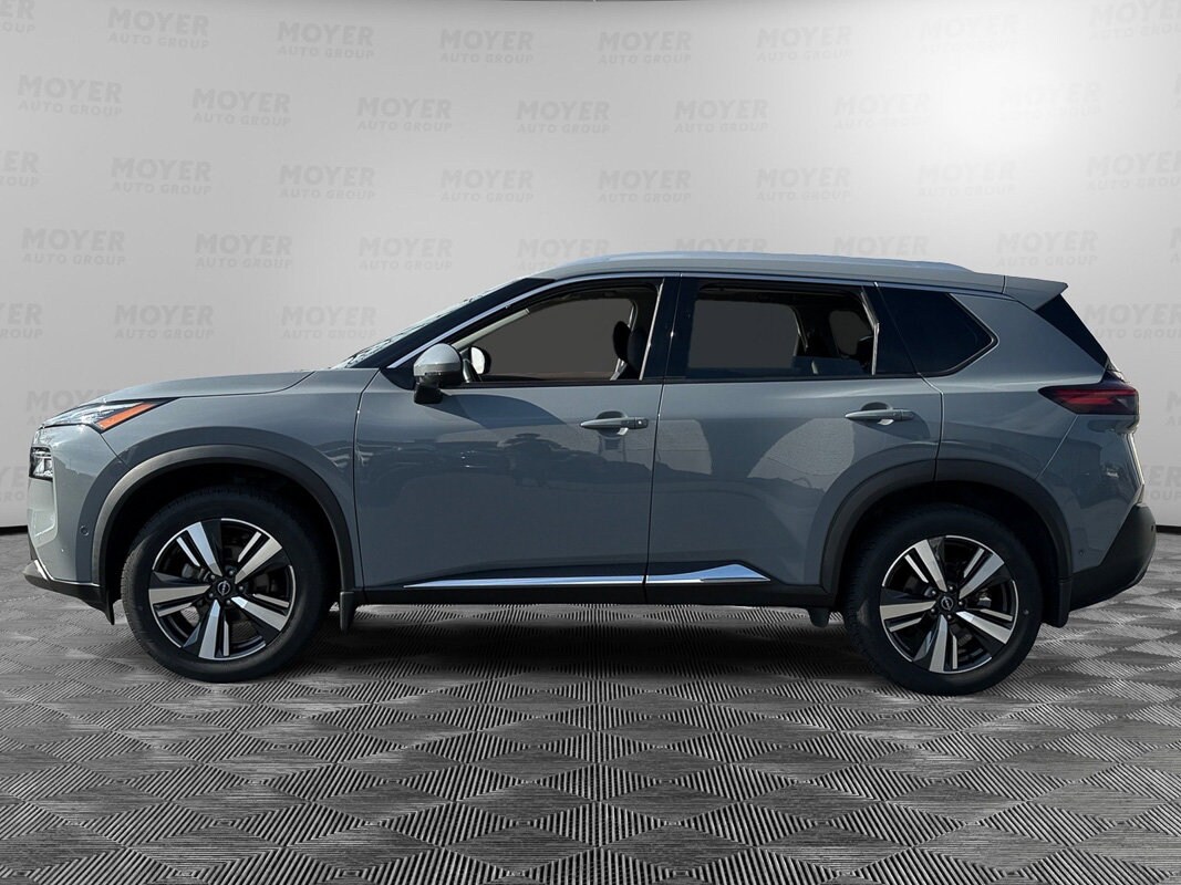 2023 Nissan Rogue SL photo 2