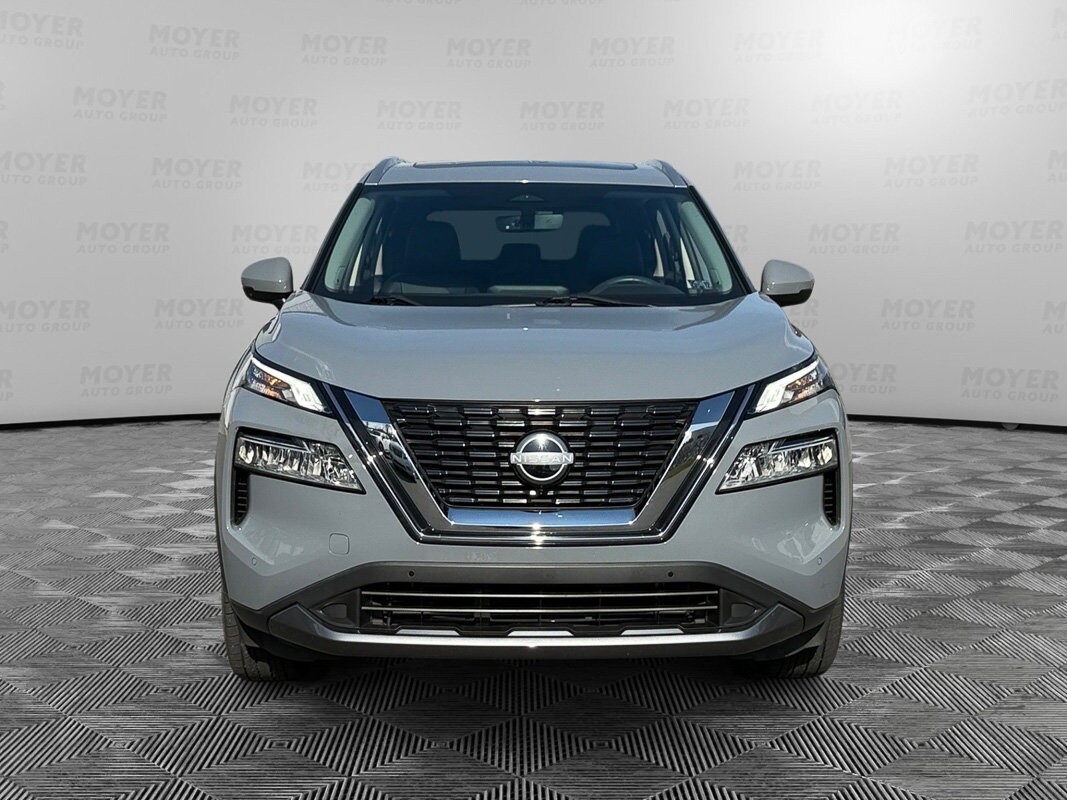 2023 Nissan Rogue SL photo 3