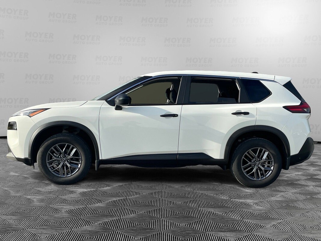 2023 Nissan Rogue S photo 2