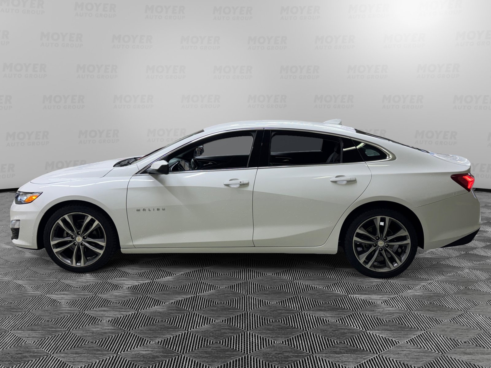 Used 2024 Chevrolet Malibu LT Sedan
