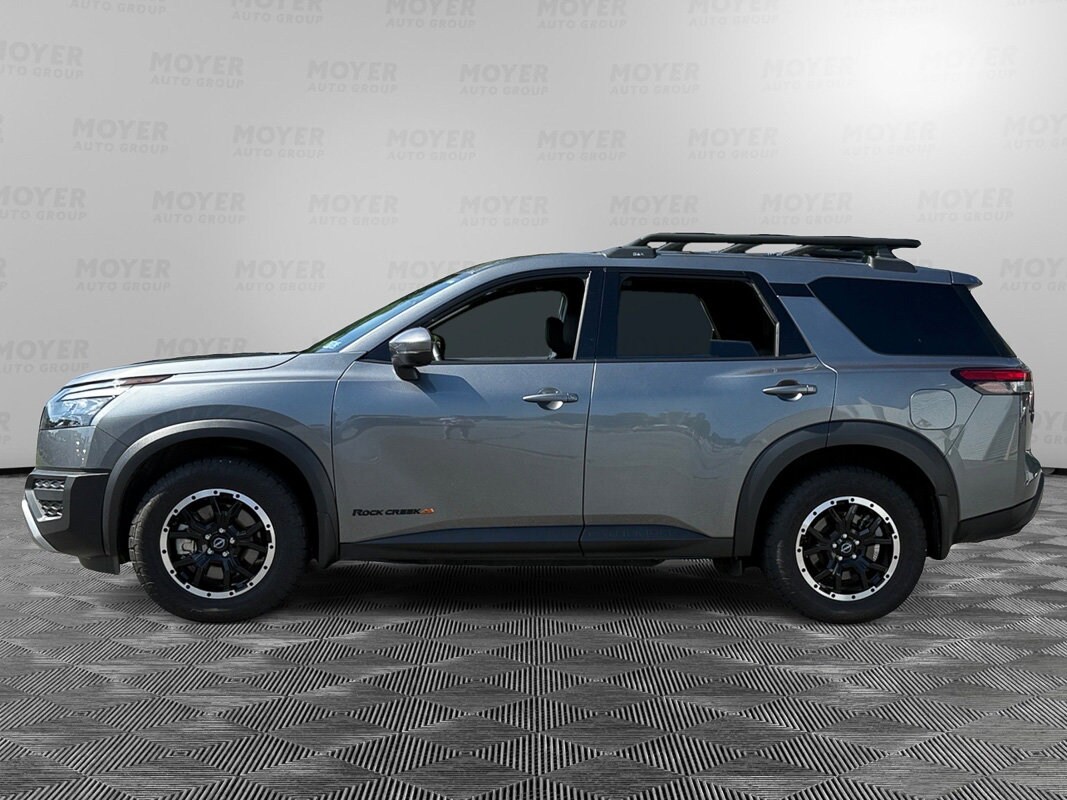 2024 Nissan Pathfinder Rock Creek photo 2