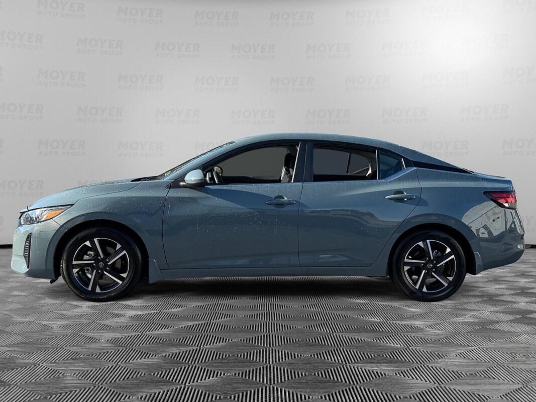 2025 Nissan Sentra SV photo 2