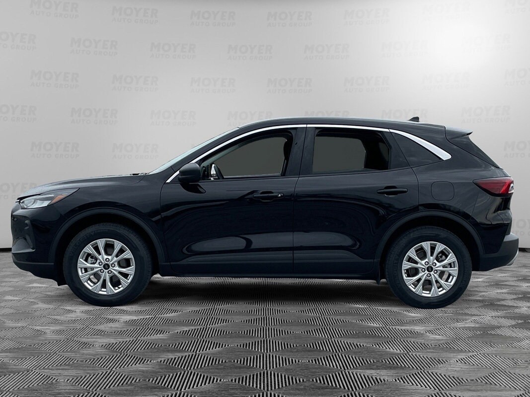 2024 Ford Escape Active photo 2